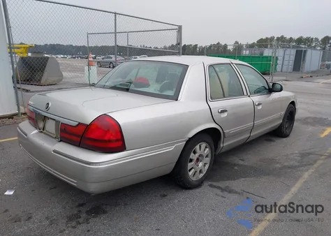 2004 Mercury Grand Marquis Gs z USA, uszkodzony, nr VIN 2MEFM74W84X680712